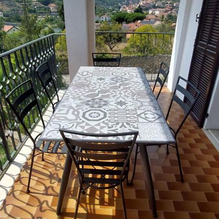 House In Caramagna Apartman Imperia Kültér fotó