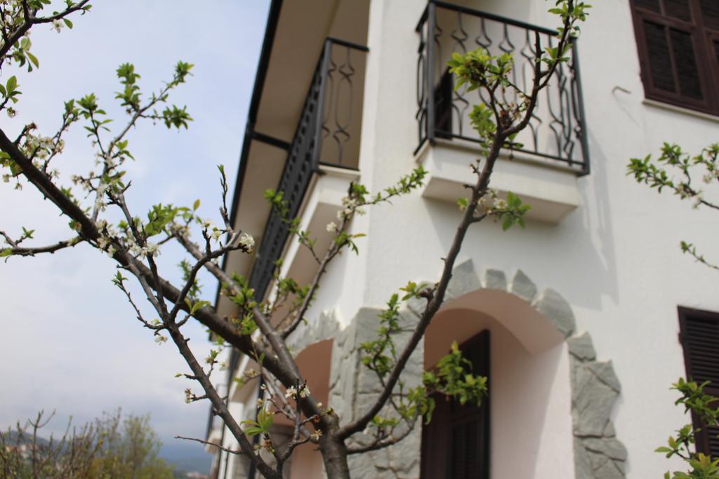 House In Caramagna Apartman Imperia Szoba fotó