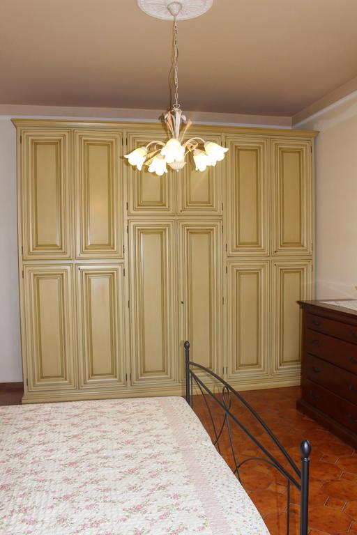 House In Caramagna Apartman Imperia Szoba fotó
