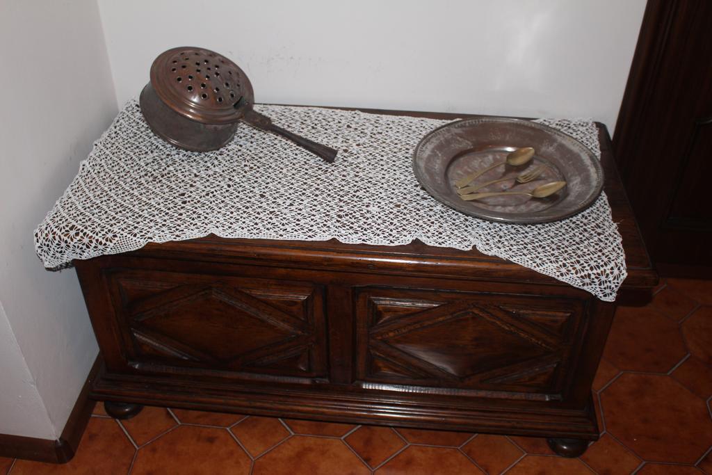House In Caramagna Apartman Imperia Szoba fotó