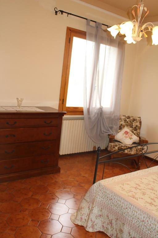 House In Caramagna Apartman Imperia Szoba fotó